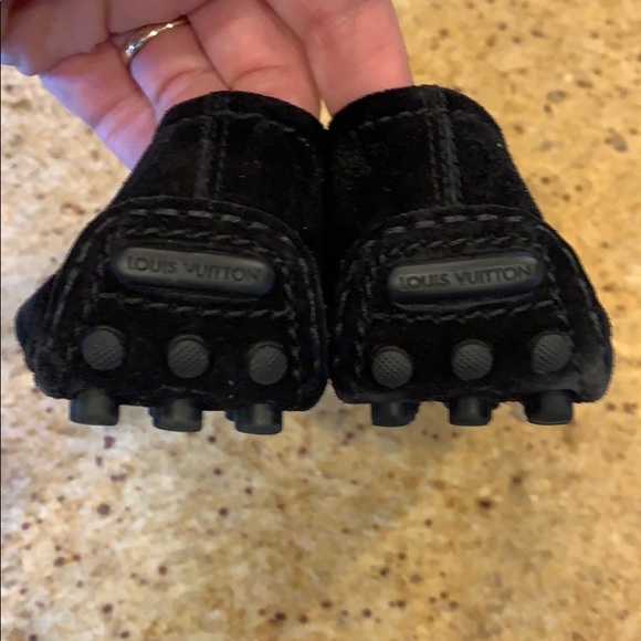Louis Vuitton authentic shade women’s loafers. - Picture 4 of 11